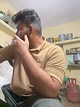 Snapshot of hairyboy69 chatting on 03-10-25, 01:21 hairyboy69 online show from 03-10-25, 01:21