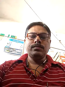 Snapshot of Srmotrs chatting on 04-18-26, 06:38 Srmotrs online show from 04-18-26, 06:38
