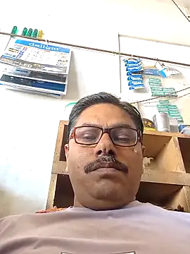 Snapshot of Srmotrs chatting on 04-24-26, 05:09 Srmotrs online show from 04-24-26, 05:09