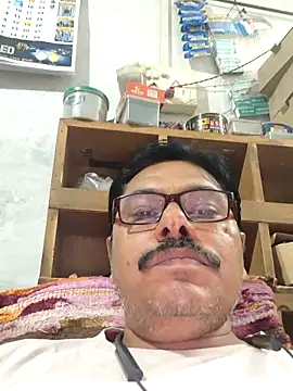Snapshot of Srmotrs chatting on 05-07-26, 01:58 Srmotrs online show from 05-07-26, 01:58
