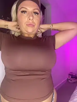 Arabellalee23 online show from 01-08-25, 09:44