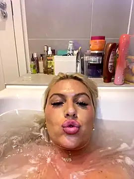 Arabellalee23 online show from 11-28-25, 07:47