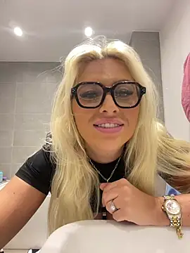 Arabellalee23 online show from 12-27-24, 10:05