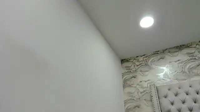 Snapshot of Kev_jenner chatting on 09-20-25, 07:41 Kev jenner online show from 09-20-25, 07:41