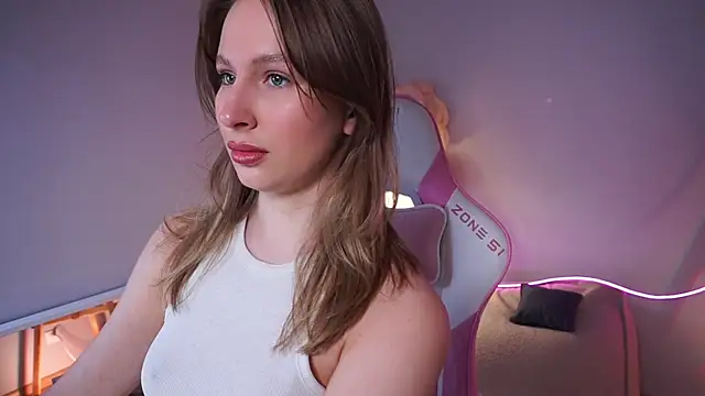 AnnLevine online show from 11-16-25, 02:11