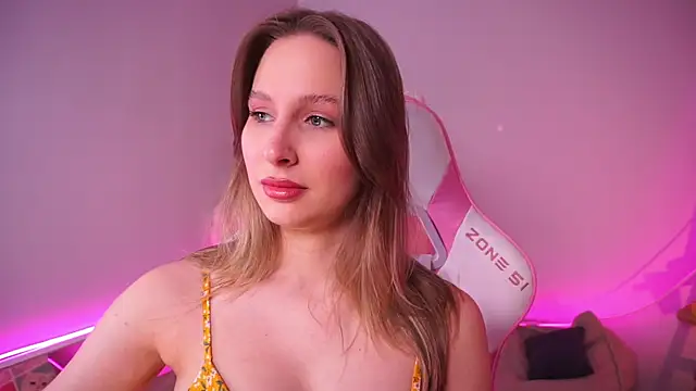 AnnLevine online show from 11-28-25, 02:28