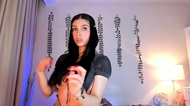 halseycox    online show from 03-22-25, 06:43