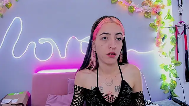 YouliteSllut2 online show from 01-19-25, 12:59