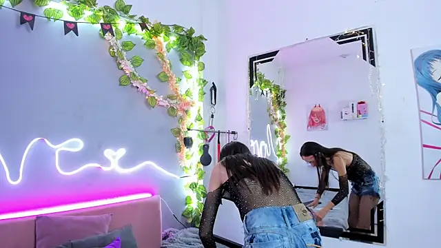 YouliteSllut2 online show from 02-06-25, 09:28