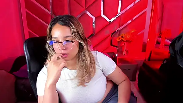 Olivia Fox69 online show from 09-18-25, 03:20