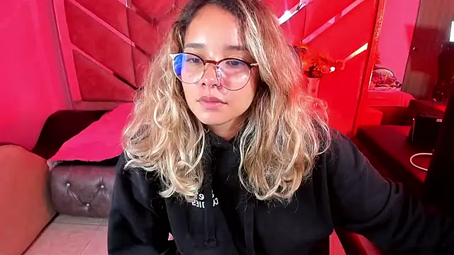 Olivia Fox69 online show from 10-05-25, 02:57