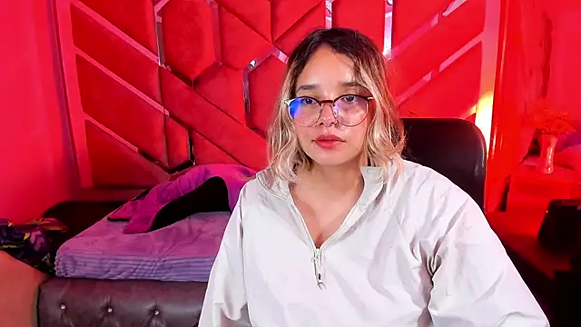 Olivia Fox69 online show from 10-09-25, 02:12