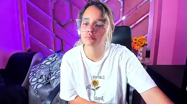 Olivia Fox69 online show from 03-14-25, 06:42