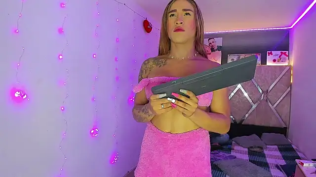 parejacaliente20154 online show from 02-27-26, 01:06