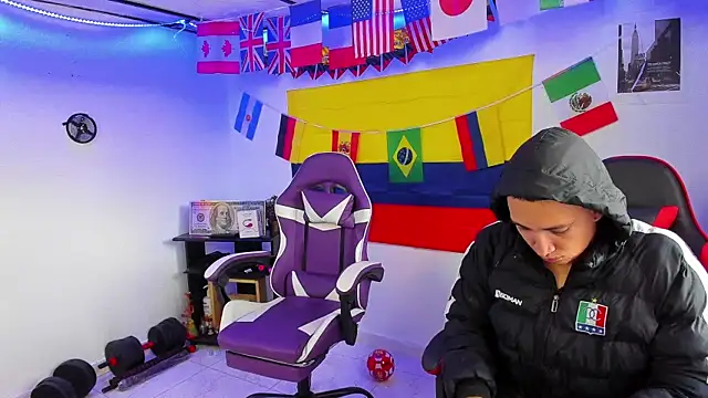 parejacaliente20154 online show from 07-11-26, 11:10