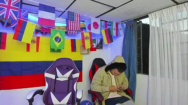 parejacaliente20154 online show from 06-11-26, 10:34