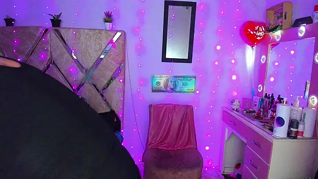 parejacaliente20154 online show from 01-12-26, 11:06