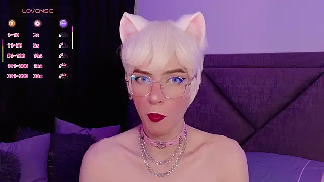 Snapshot of Sammy_Russell chatting on 10-12-25, 05:20 Sammy Russell online show from 10-12-25, 05:20