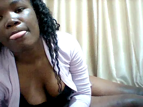 sweetangel41 online show from 04-12-26, 06:16