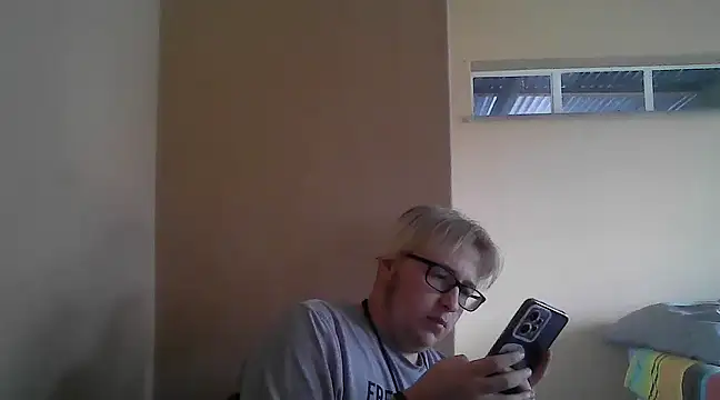 Snapshot of bisexualboy05 chatting on 03-12-25, 02:34 bisexualboy05 online show from 03-12-25, 02:34