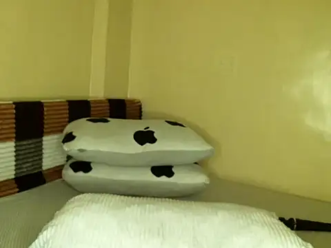 Snapshot of Sharmybabe chatting on 03-14-26, 03:18 Sharmybabe online show from 03-14-26, 03:18