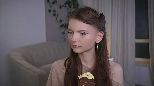 Snapshot of CindyGarrison chatting on 04-25-26, 11:13 CindyGarrison online show from 04-25-26, 11:13