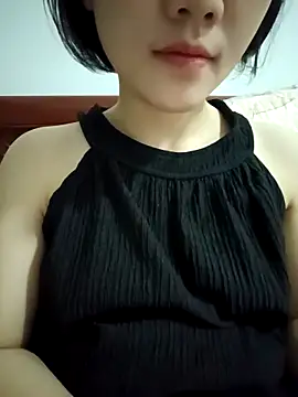 Snapshot of Sexyass13 chatting on 10-10-25, 05:14 Sexyass13 online show from 10-10-25, 05:14