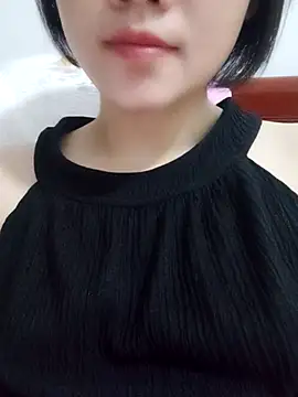 Snapshot of Sexyass13 chatting on 10-10-25, 05:08 Sexyass13 online show from 10-10-25, 05:08