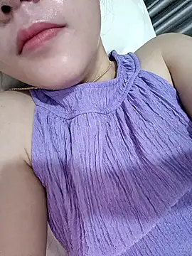 Snapshot of Sexyass13 chatting on 10-15-25, 06:05 Sexyass13 online show from 10-15-25, 06:05