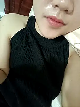 Snapshot of Sexyass13 chatting on 10-18-25, 12:34 Sexyass13 online show from 10-18-25, 12:34