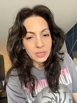 BeautifulMesss online show from 04-15-26, 04:44