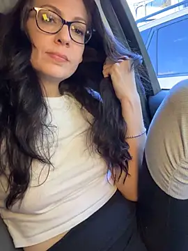 BeautifulMesss online show from 10-21-25, 04:50