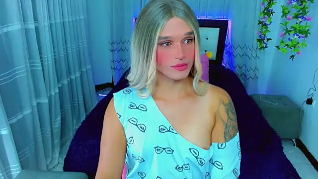 Snapshot of TaylorMon chatting on 02-24-26, 02:45 TaylorMon online show from 02-24-26, 02:45