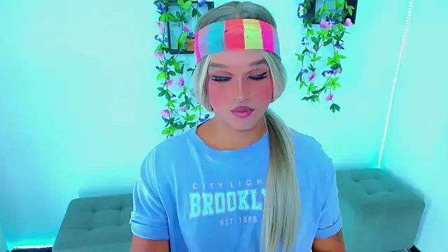 Snapshot of TaylorMon chatting on 02-05-26, 12:50 TaylorMon online show from 02-05-26, 12:50