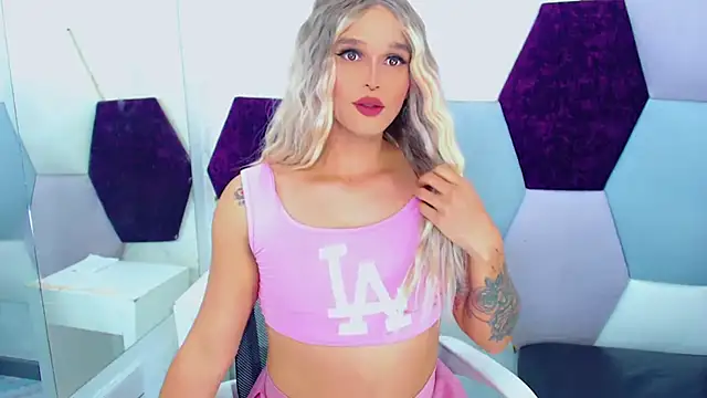 TaylorMon online show from 09-24-25, 03:02