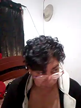 Snapshot of sorbetico_perverse chatting on 12-03-25, 12:15 sorbetico perverse online show from 12-03-25, 12:15