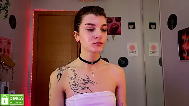 Snapshot of Bunny_ShyGirl chatting on 01-15-25, 07:05 Bunny ShyGirl online show from 01-15-25, 07:05