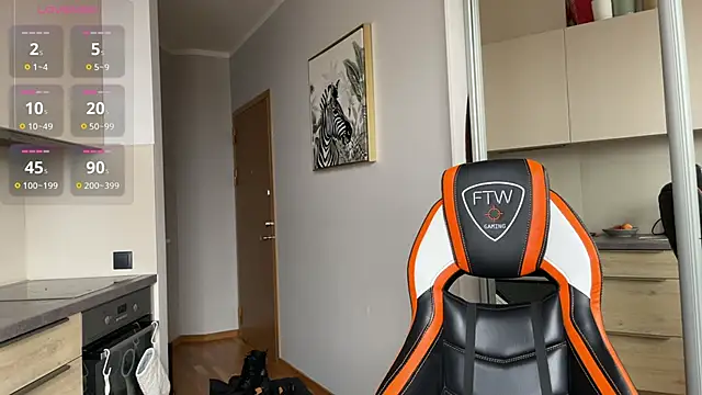 Snapshot of Bunny_ShyGirl chatting on 10-30-25, 08:12 Bunny ShyGirl online show from 10-30-25, 08:12