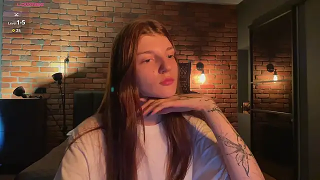 Snapshot of Bunny_ShyGirl chatting on 09-09-25, 09:19 Bunny ShyGirl online show from 09-09-25, 09:19