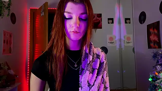 Snapshot of Bunny_ShyGirl chatting on 12-23-24, 06:33 Bunny ShyGirl online show from 12-23-24, 06:33