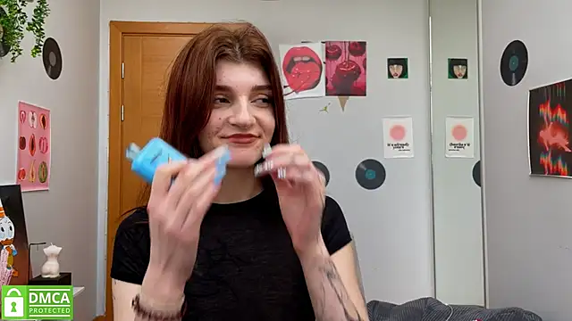 Snapshot of Bunny_ShyGirl chatting on 02-13-25, 08:27 Bunny ShyGirl online show from 02-13-25, 08:27