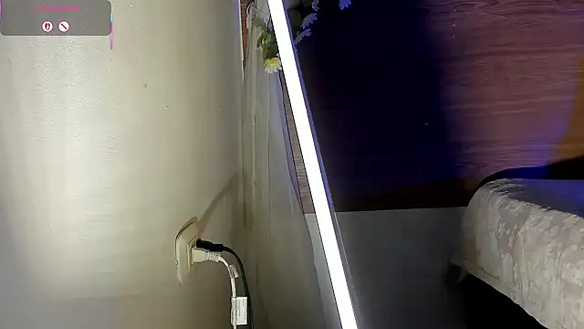 Petite yisell online show from 09-12-25, 04:34