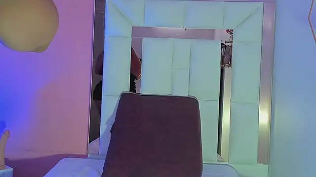 Alanna hot3 online show from 01-10-26, 07:31