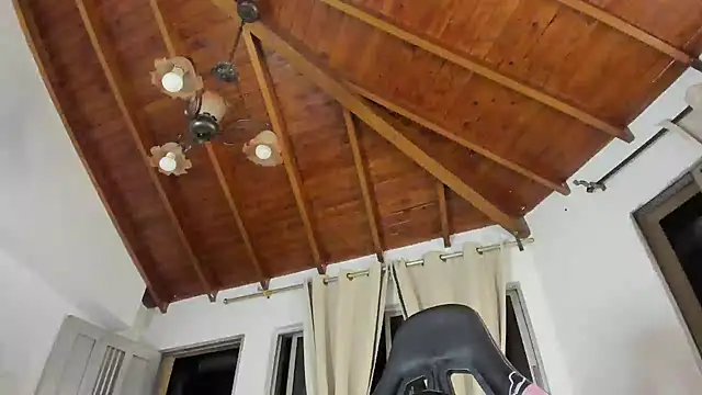 IsaFontanna online show from 03-09-26, 03:32