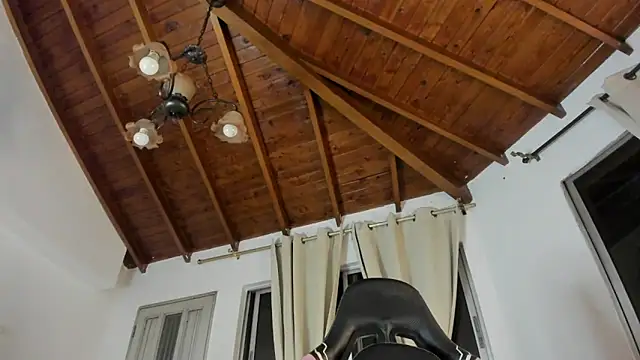 IsaFontanna online show from 03-23-26, 07:52