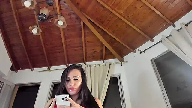 IsaFontanna online show from 11-06-25, 01:53