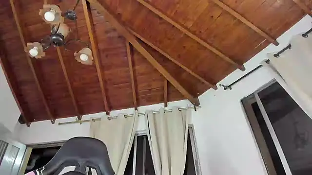 IsaFontanna online show from 03-02-26, 04:57