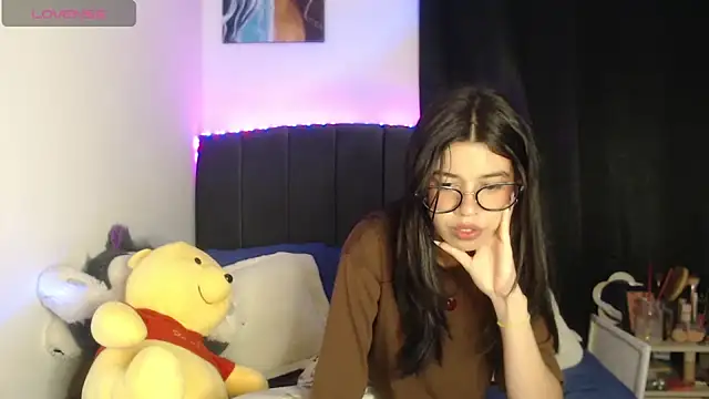 Snapshot of ily_bea chatting on 06-05-26, 12:59 ily bea online show from 06-05-26, 12:59