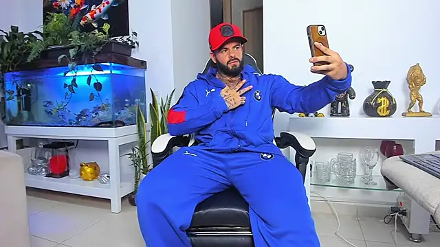 Johnnygrayson1 online show from 01-05-26, 11:41