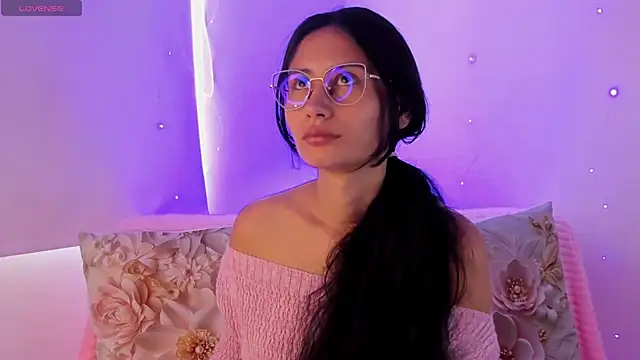 NayeCloud online show from 03-13-26, 06:57